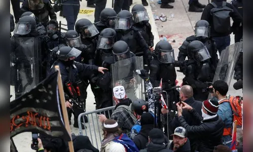 Extrema direita planeja atos com armas, alerta o FBI