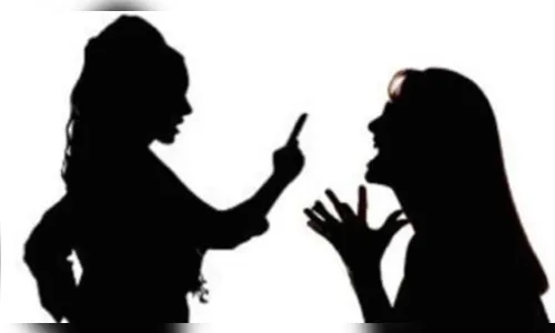 Briga entre vizinhas resulta em arranhões e acaba na polícia