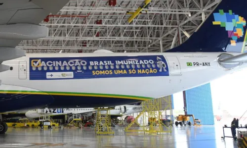 Avião que vai buscar vacinas na Índia decola do Recife nesta sexta-feira