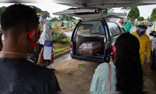 Hospitais do AM colapsam por falta de oxigênio e pacientes morrem asfixiados