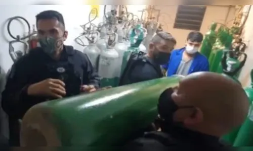 Em operação conjunta entre Polícia Militar e Civil, Policiais  apreendem 33 cilindros de oxigênio escondido em Manaus
