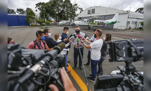 Governo vai usar frota aérea para agilizar transporte da vacina no Paraná