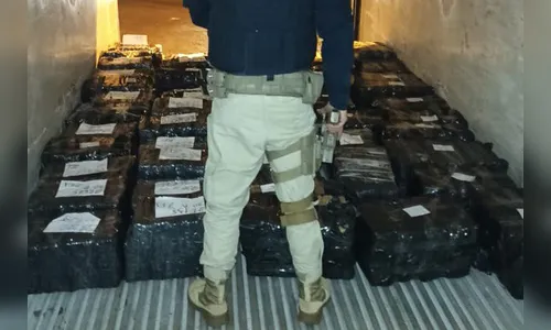 PRF apreende mais de uma tonelada de maconha no Paraná