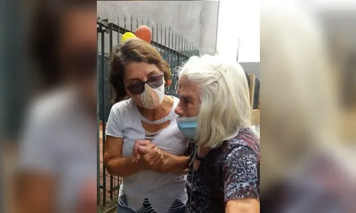 Idosa de 87 anos se recupera da Covid-19 em Arapongas