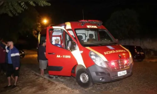 Pai fica ferido ao proteger filho de agressões