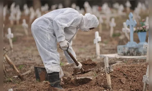 Total de mortes no mundo por covid-19 passa de 2 milhões