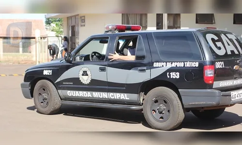 GM flagra briga de casal na rua e encaminha os dois para polícia