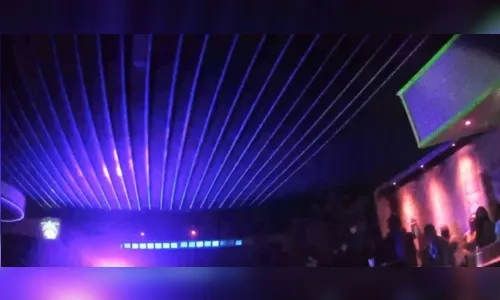 GM fecha festa clandestina com mais de 200 pessoas em Curitiba