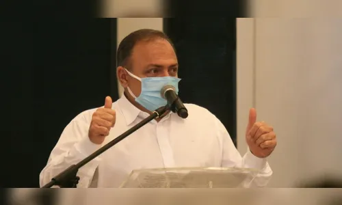 Pazuello e governadores antecipam início da vacinação para esta segunda