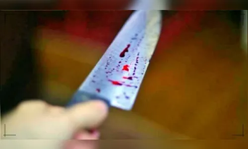 Sobrinho esfaqueia tio após discussão por causa de vinho