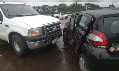 Motorista fica ferida em acidente no Parque Industrial Norte