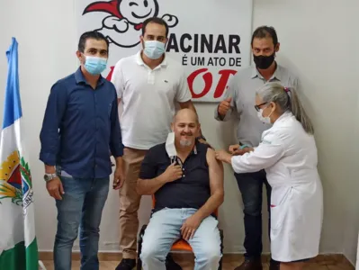 Faxinal inicia vacinação contra a Covid-19