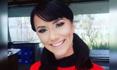 Professora morre ao cair de costão quando fazia fotos em praia