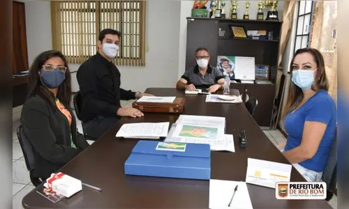 Prefeito de Rio Bom recebe entidade beneficente