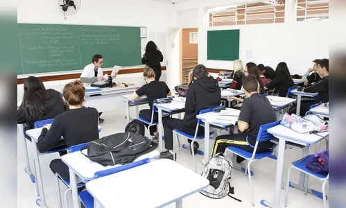 Aulas extras só para professores que não pedirem afastamento