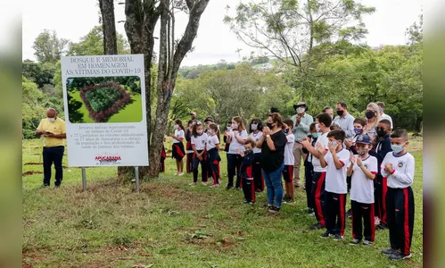 Bosque memorial homenageia vítimas da Covid-19 em Apucarana