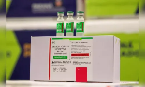 Brasil deve receber 10 milhões de doses da vacina de Oxford no próximo mês