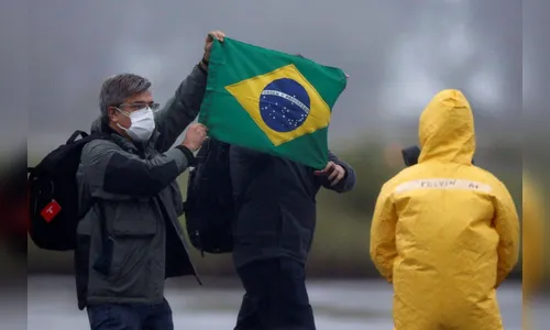 Brasileiros resgatados em Wuhan preferiam ter ficado na China