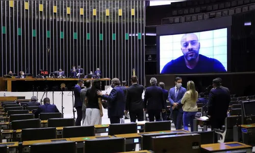 Câmara mantém prisão de deputado que atacou STF e fez apologia ao AI-5