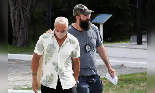 Cantor Belo é solto após ser preso por show clandestino