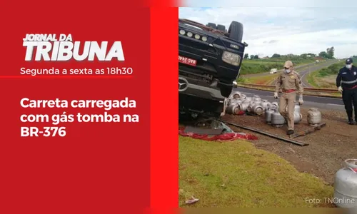 Carreta carregada com gás tomba na BR-376