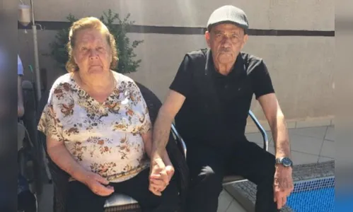 Casal que morreu por complicações da covid é sepultado em Apucarana