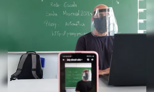 Colégios estaduais promovem treinamento e recebem insumos e melhorias