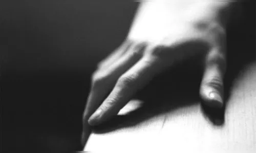 Criança de 12 anos é levada para dar à luz