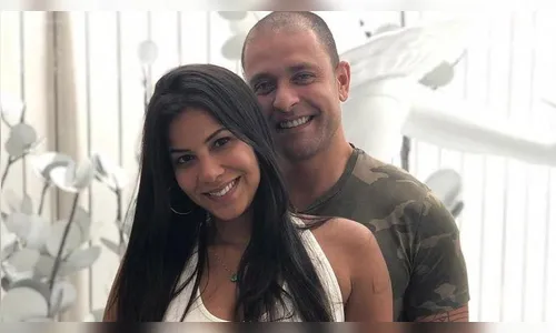 Diogo Nogueira termina namoro de dois anos e meio com advogada