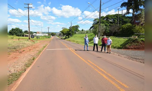 Carlos Gil e superintende do DER tratam de projetos de obras em Ivaiporã