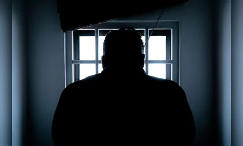 Foragidos da justiça são presos pela Polícia Militar