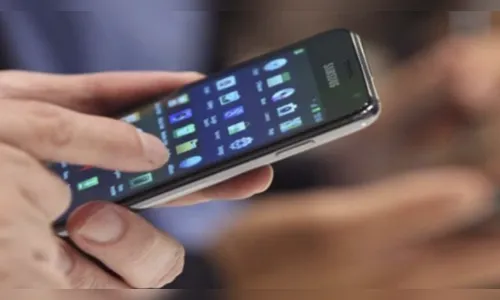 Funcionária tem celular furtado de dentro do local de trabalho