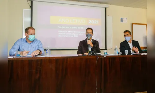 Governo adia início das aulas híbridas nas escolas estaduais