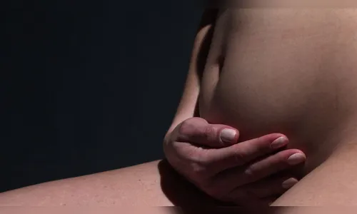 Grávida recebe ameaças de morte de ex-esposa do namorado