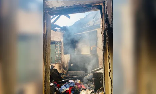 Homem ateia fogo na casa e no carro em Ivaiporã; assista