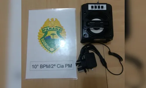 Homem vai em residência pedir comida e em seguida furta objeto