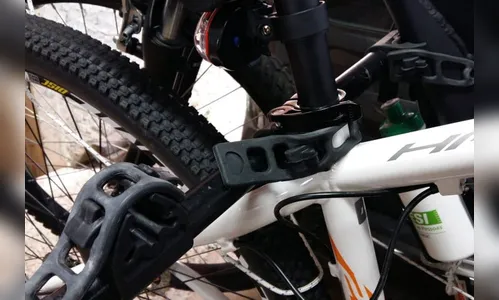 Ladrão furta bicicleta e deixa outra no lugar