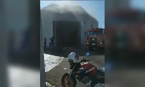 Incêndio é registrado em empresa de componentes para móveis