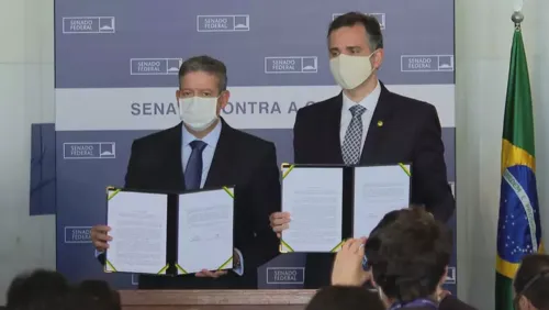 Lira e Pacheco pretendem estudar formas de retomar o auxílio emergencial