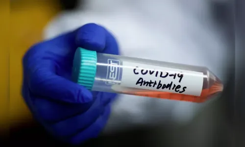 Mãe vacinada contra Covid-19 transmite anticorpos para recém-nascido