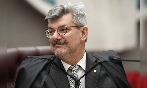 Ministro do STJ é internado com covid-19 em Brasília