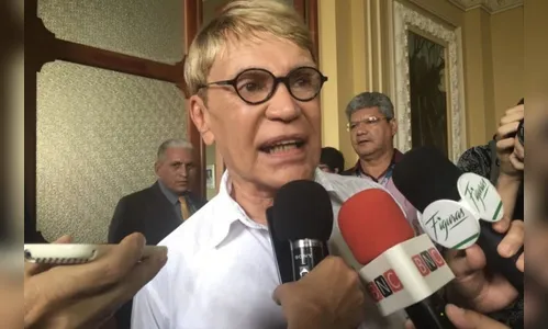 Morre Zezinho Corrêa, vocalista do grupo Carrapicho