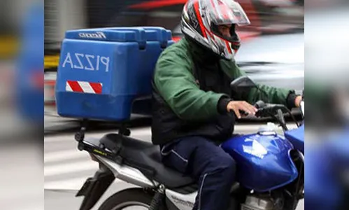 Motoboys protestam nesta segunda (22) contra alta do combustível