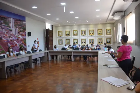 O retorno às aulas presenciais escalonadas está previsto para o dia 29 de março 
