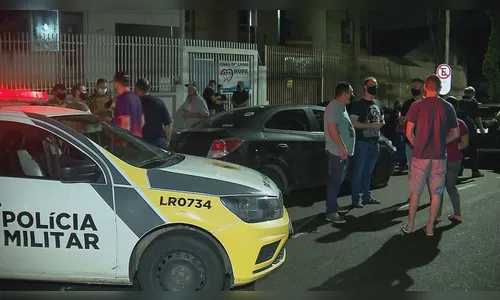 Para evitar assalto de veículo, motorista de aplicativo reage e acaba sendo ferido