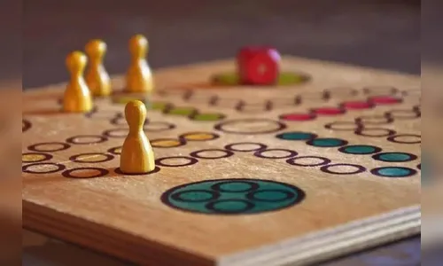 Pesquisadores da UEL ingressam em programa internacional sobre jogos de tabuleiro