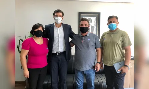 Prefeito e vereadores se reúnem com Tiago Amaral discutir demanda para o município