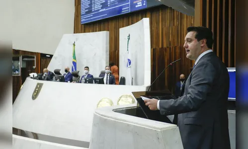 Ratinho Junior cancela ponto facultativo no carnaval