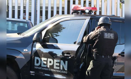 Transferência de 213 detentos alivia ocupação de carceragens no Litoral