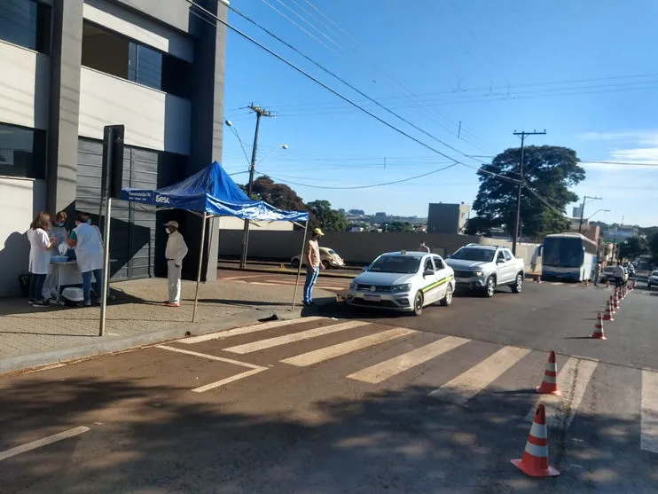 Além do ponto de vacinação no Centro Cultural, a imunização também ocorre no drive-thru